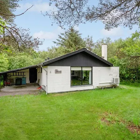 Lovely In With Wifi Holiday home *